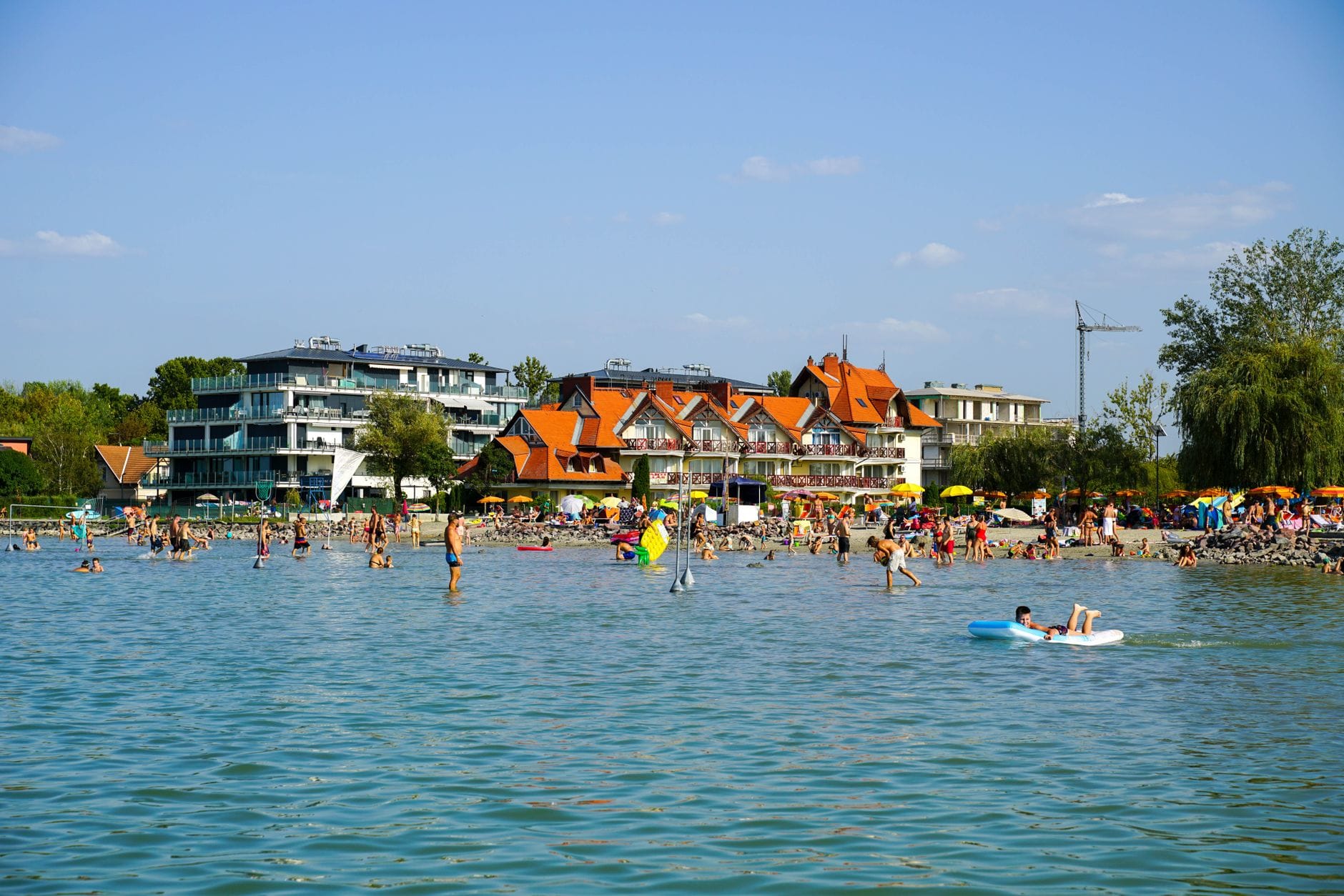 Plaże i kąpieliska przy ujściu Dziwny: co trzeba wiedzieć o prądach i bezpieczeństwie
